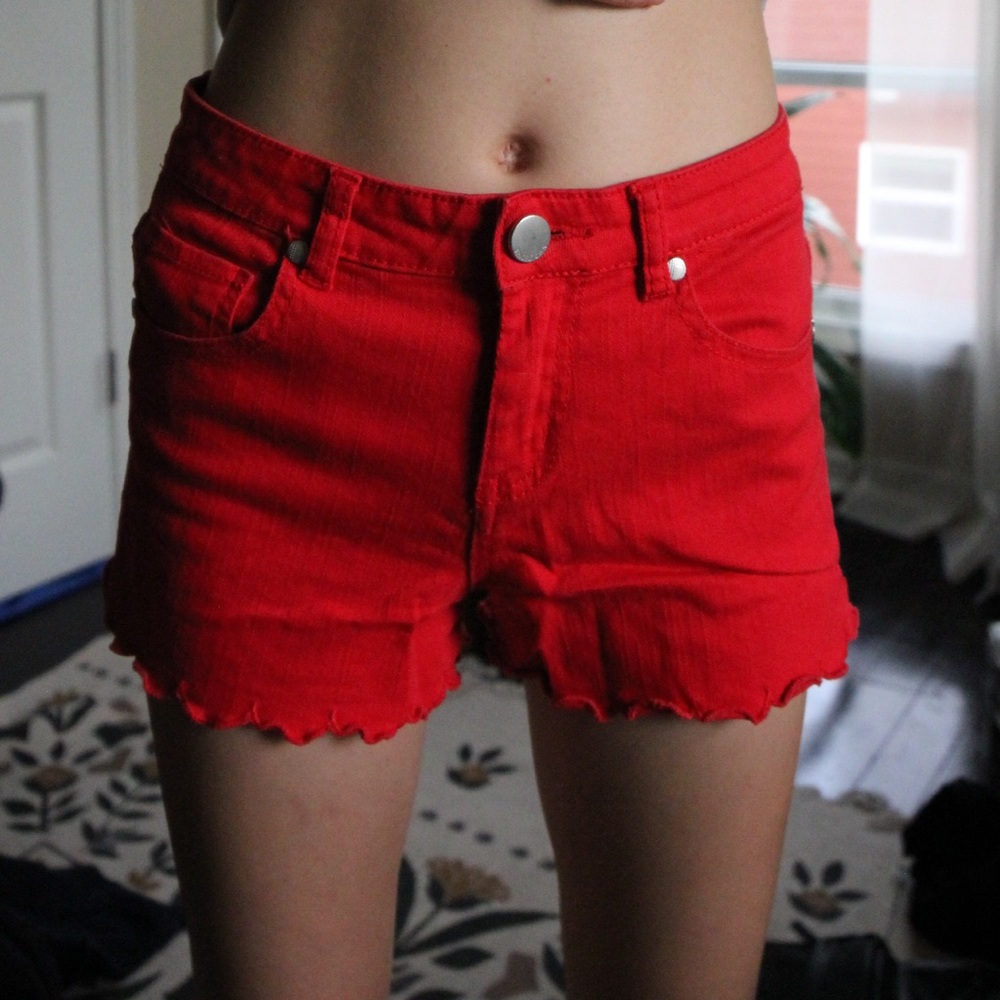 red shorts